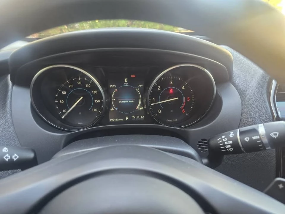 2018 Jaguar XE - Image 10 of 10