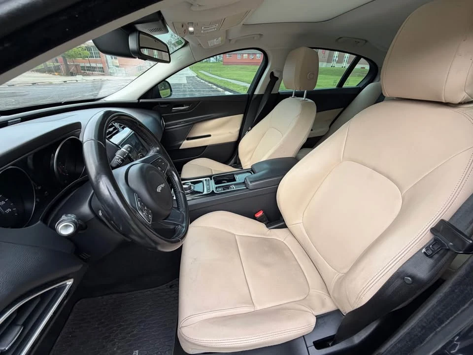 2018 Jaguar XE - Image 8 of 17