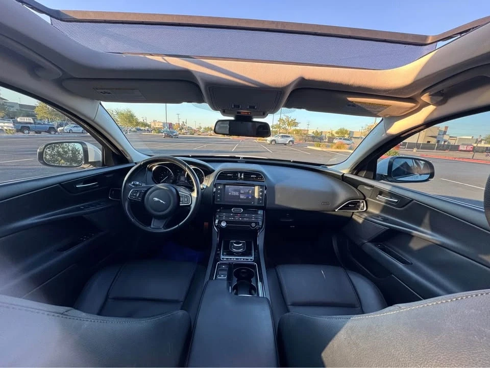 2018 Jaguar XE - Image 9 of 11