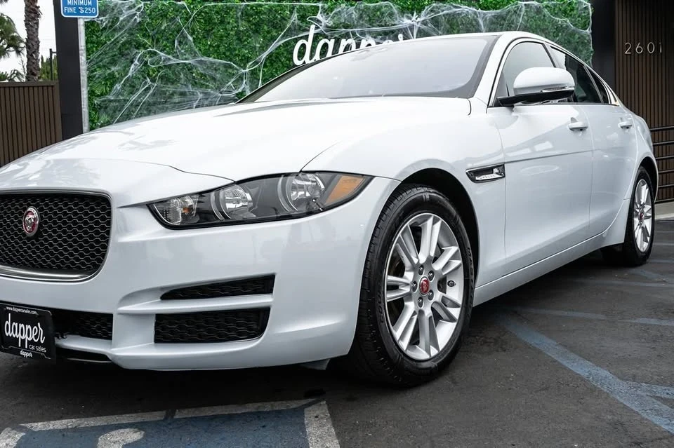 2018 Jaguar XE - Image 14 of 15