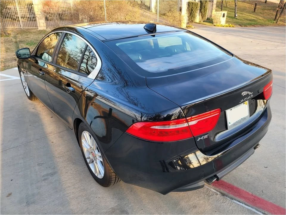 2018 Jaguar XE - Image 10 of 10