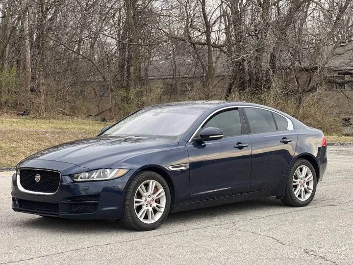 2018 Jaguar XE - Image 6 of 12