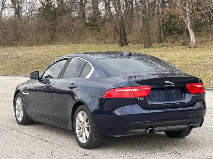 2018 Jaguar XE - Image 4 of 12