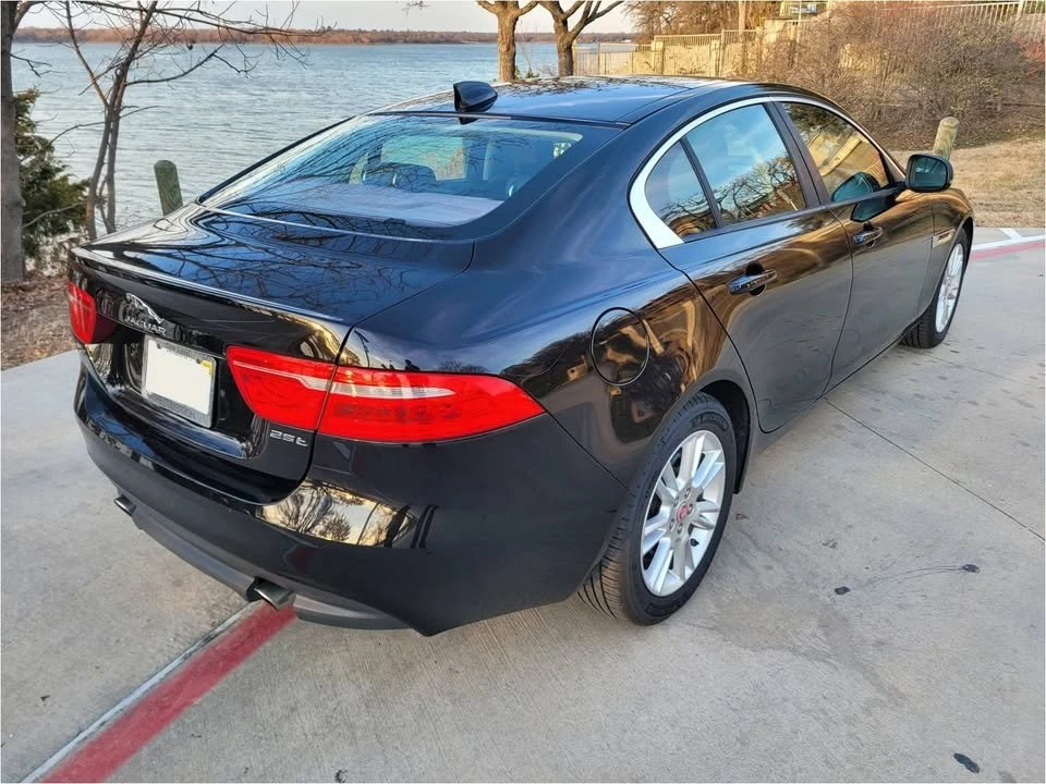 2018 Jaguar XE - Image 2 of 10