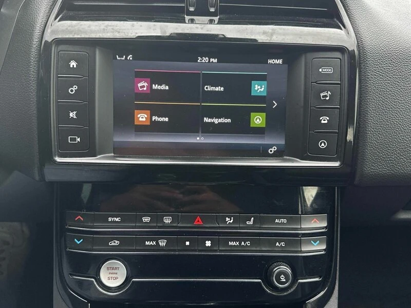 2018 Jaguar XE - Image 11 of 16