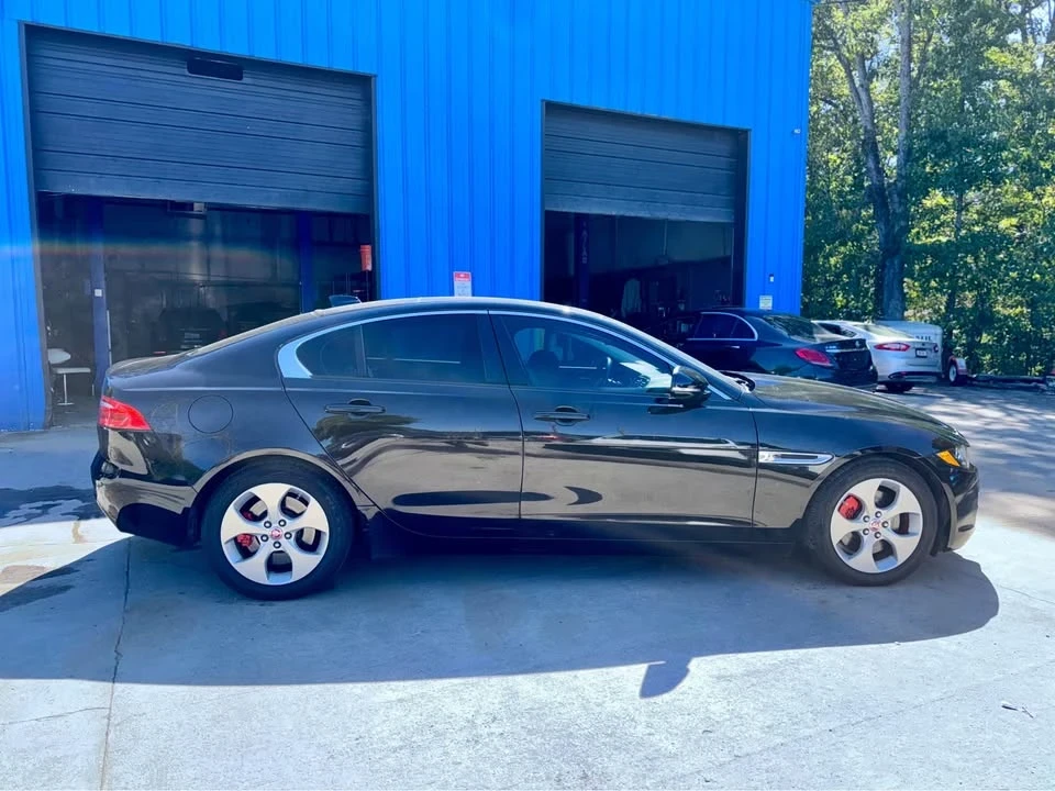 2018 Jaguar XE - Image 4 of 19