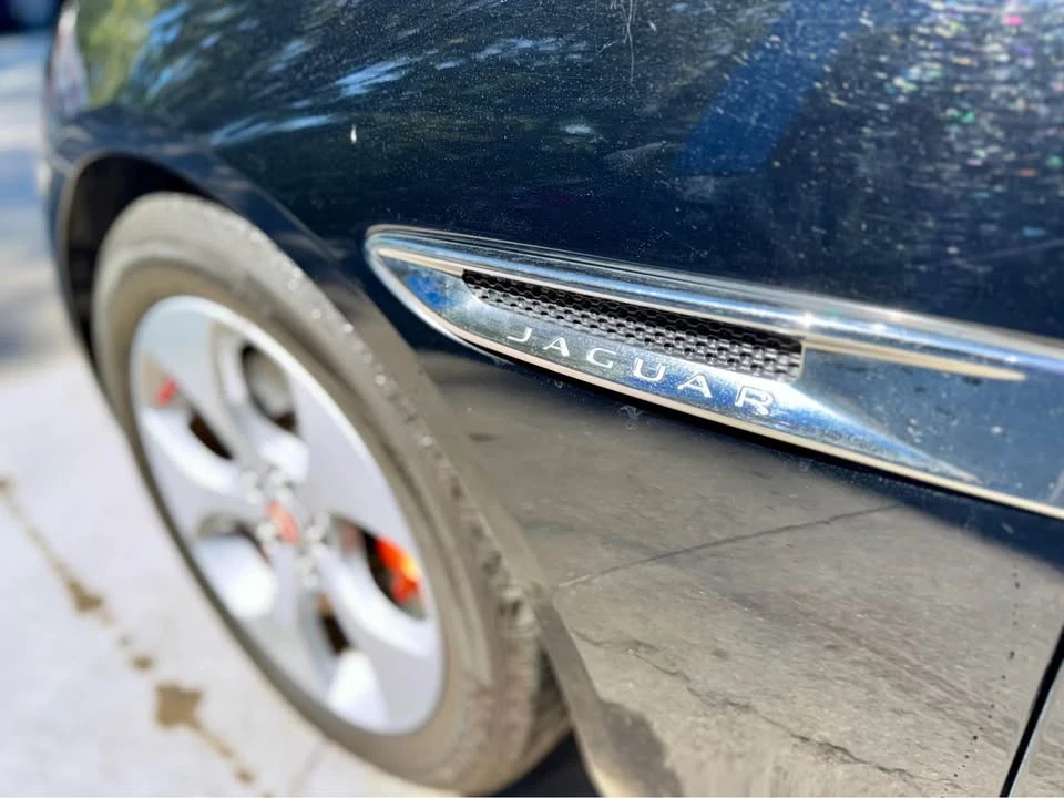 2018 Jaguar XE - Image 19 of 19