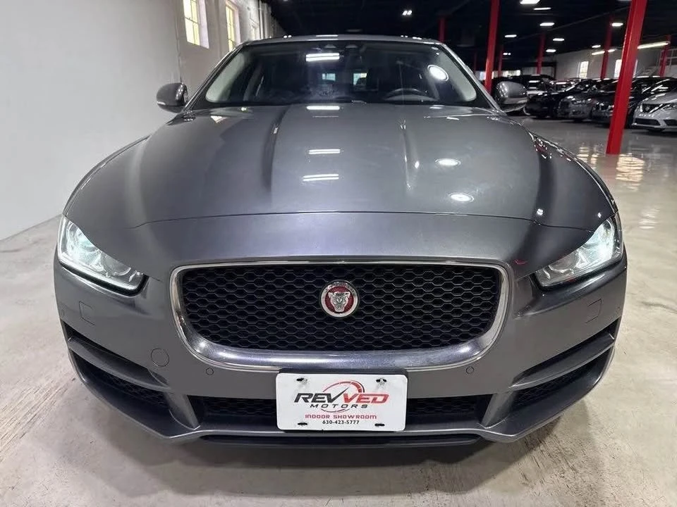 2018 Jaguar XE - Image 2 of 16