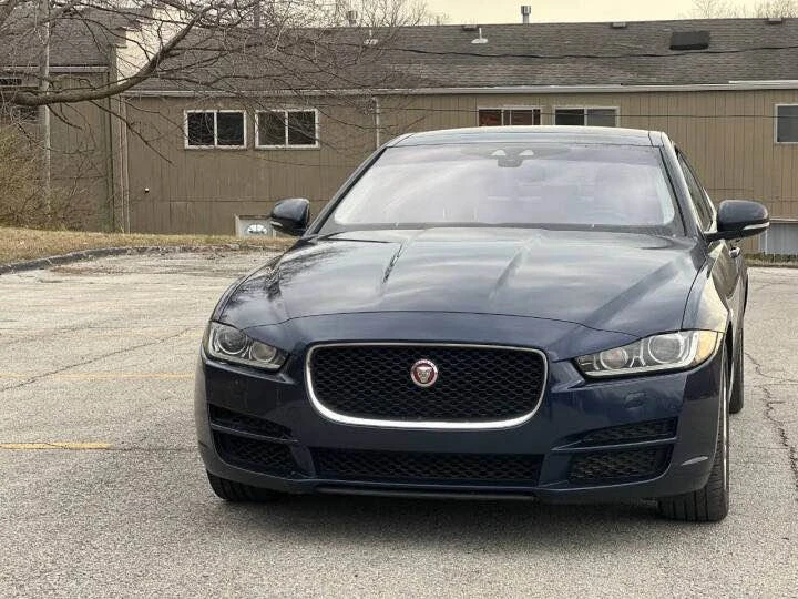 2018 Jaguar XE - Image 2 of 12