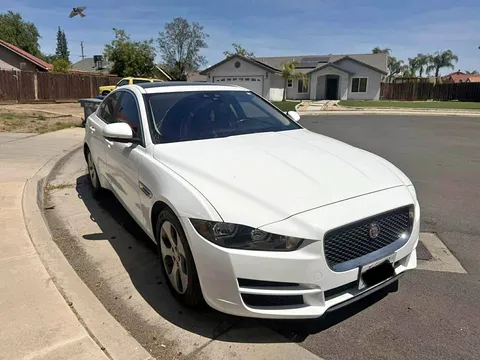2018 Jaguar XE 25t Premium