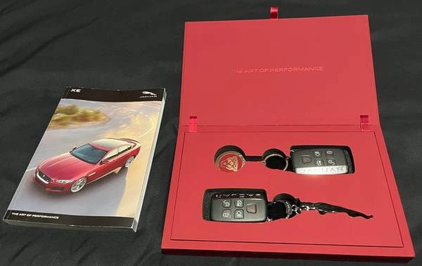 2018 Jaguar XE - Image 21 of 21