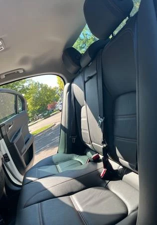 2018 Jaguar XE - Image 9 of 21