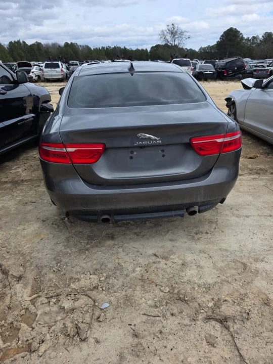 2018 Jaguar XE - Image 5 of 13
