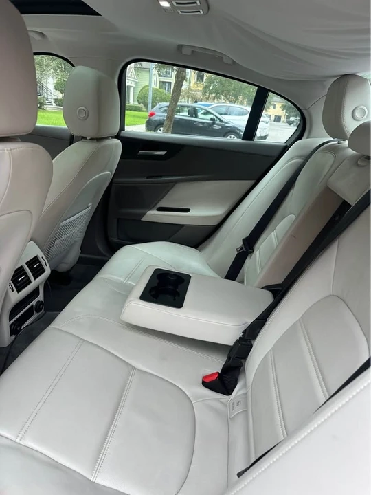 2018 Jaguar XE - Image 12 of 16