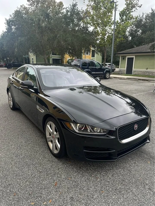 2018 Jaguar XE - Image 6 of 16