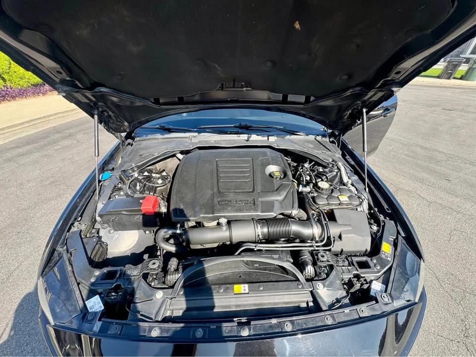 2018 Jaguar XE - Image 13 of 13