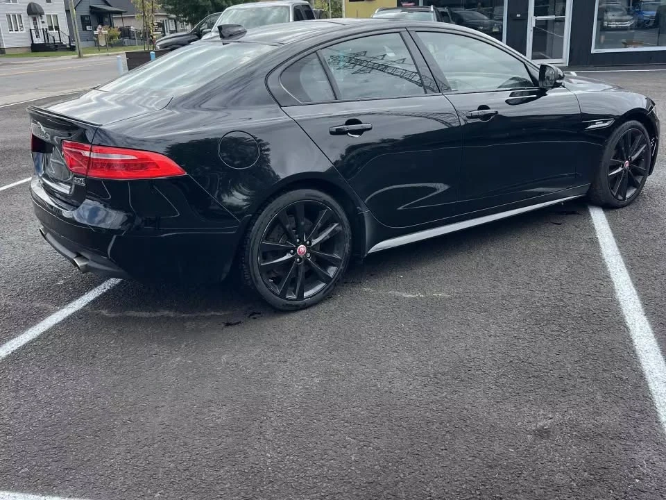 2018 Jaguar XE - Image 3 of 5