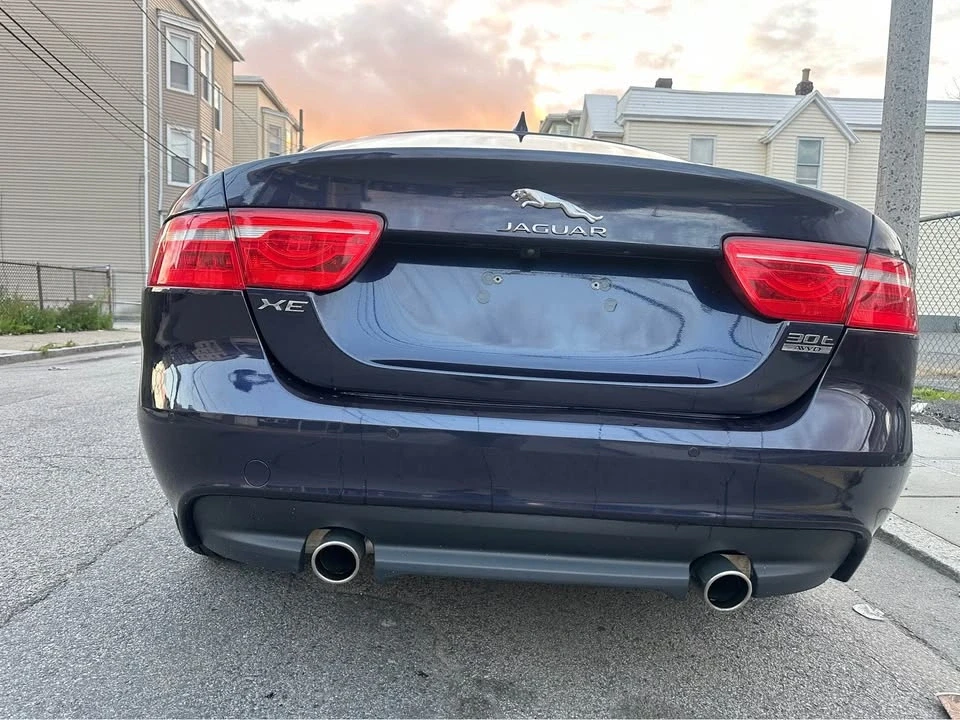 2018 Jaguar XE - Image 3 of 20