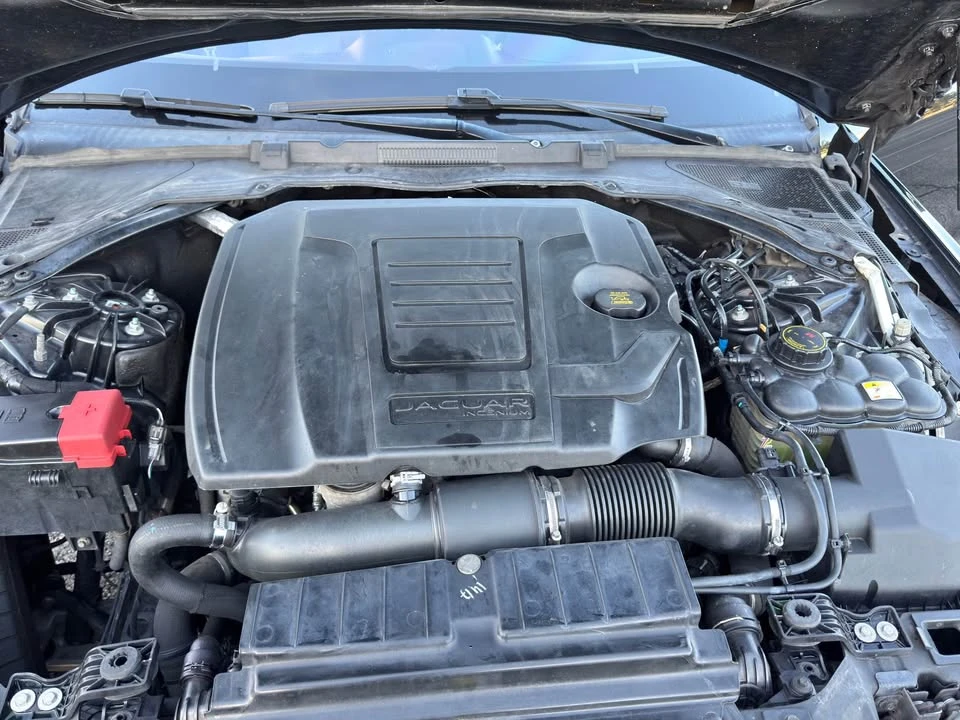 2018 Jaguar XE - Image 20 of 20