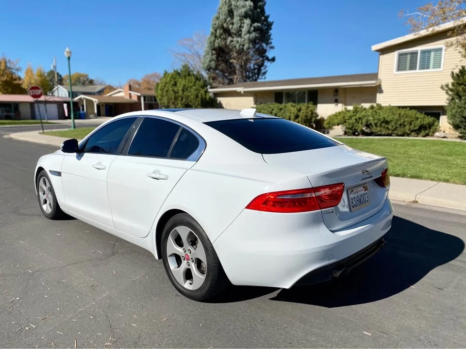 2018 Jaguar XE - Image 8 of 13
