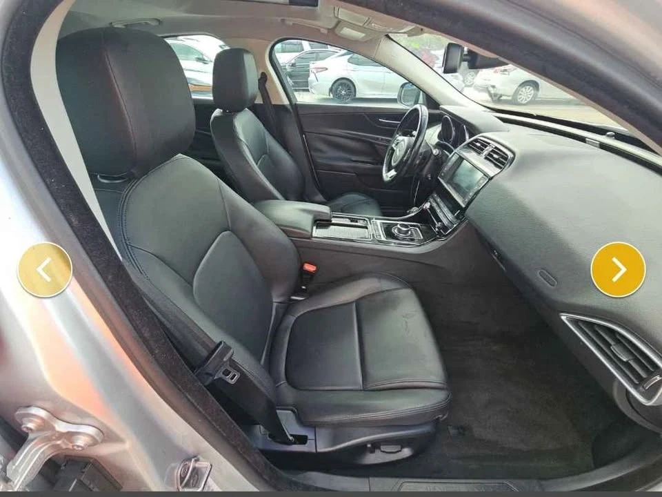 2018 Jaguar XE - Image 4 of 5