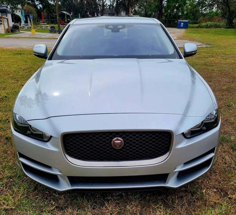 2018 Jaguar XE - Image 14 of 14
