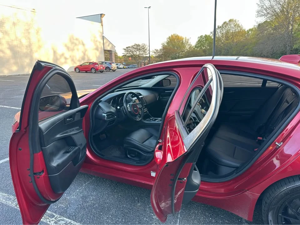 2018 Jaguar XE - Image 20 of 20