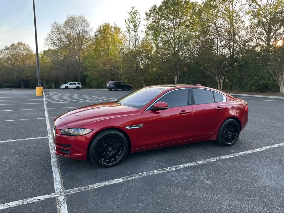 2018 Jaguar XE - Image 18 of 20