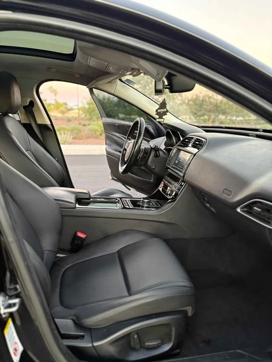 2018 Jaguar XE - Image 14 of 16