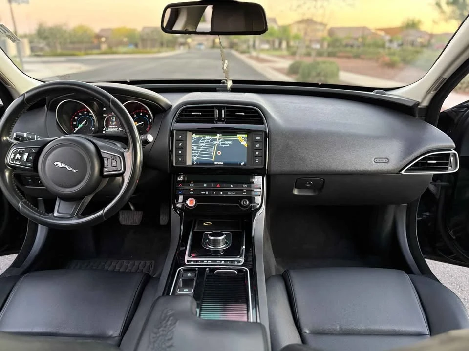 2018 Jaguar XE - Image 11 of 16