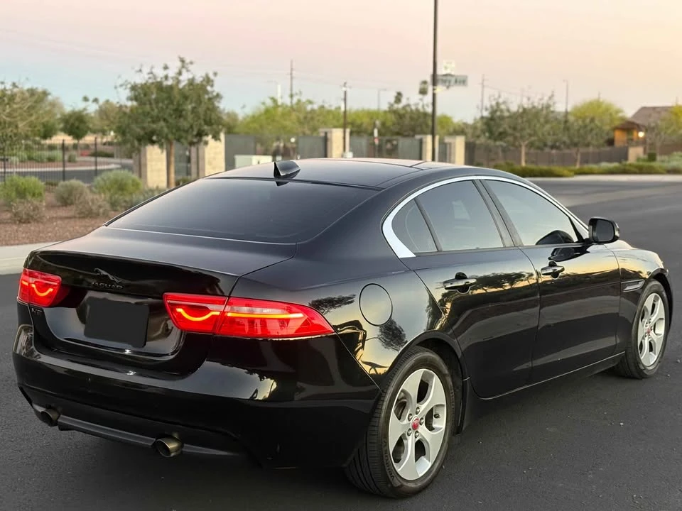 2018 Jaguar XE - Image 8 of 16