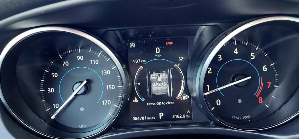 2018 Jaguar XE - Image 6 of 6
