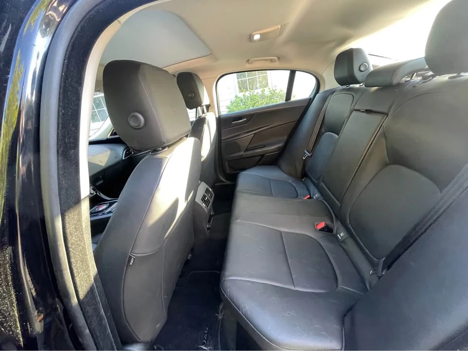 2018 Jaguar XE - Image 8 of 13