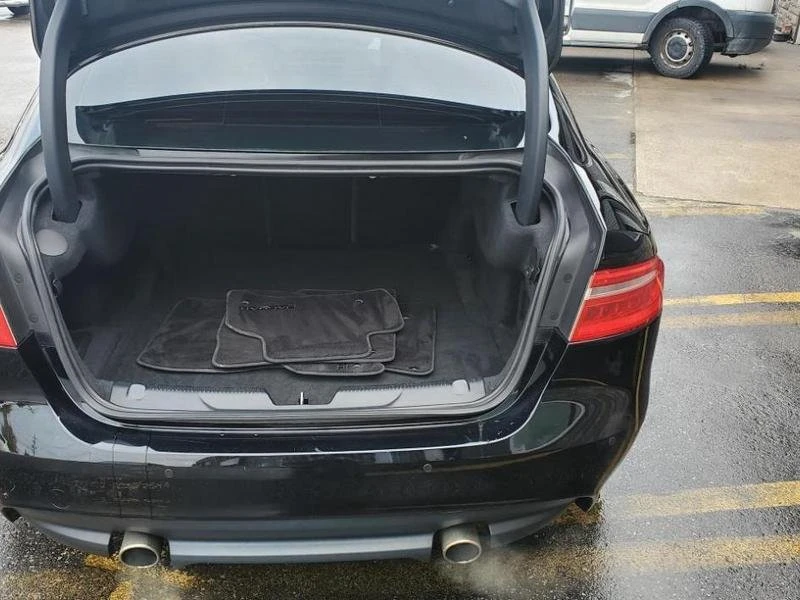 2018 Jaguar XE - Image 20 of 20