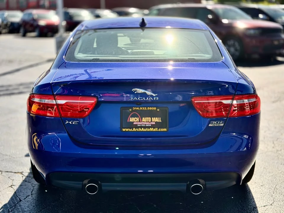 2018 Jaguar XE - Image 4 of 20