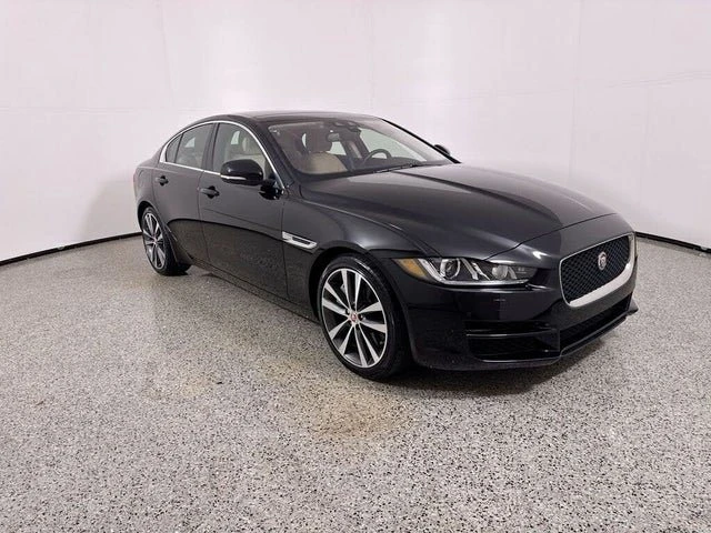 2018 Jaguar XE - Image 2 of 20