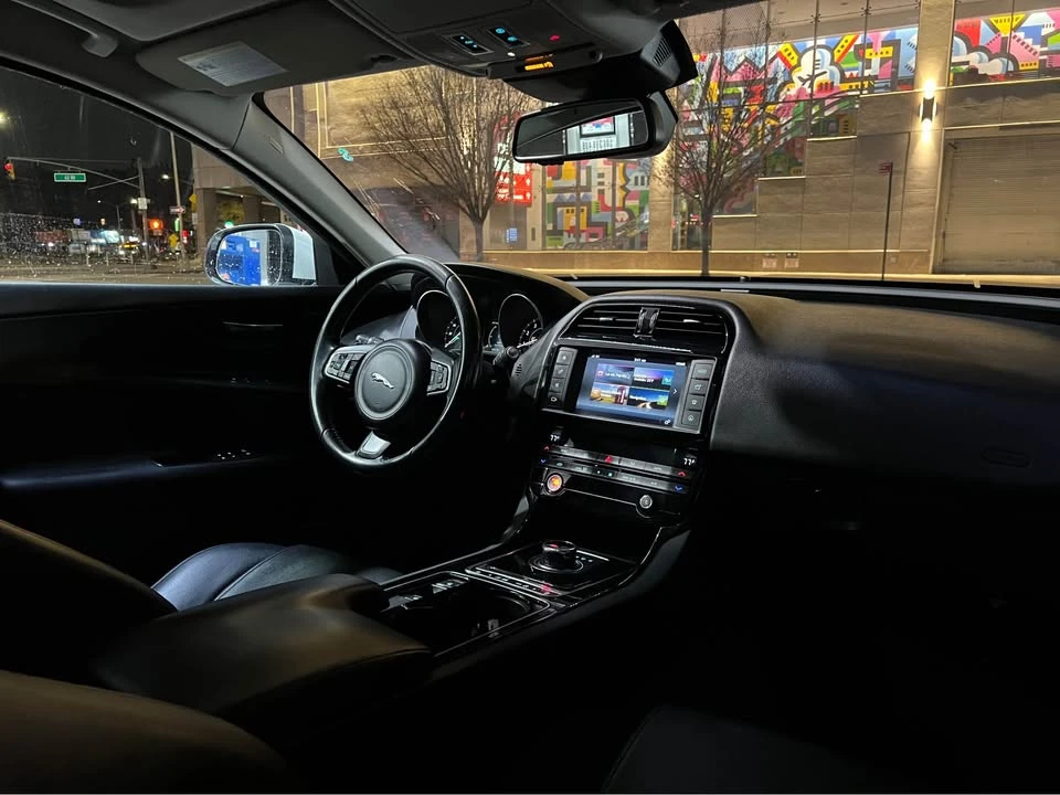 2018 Jaguar XE - Image 8 of 14