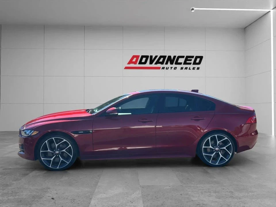 2018 Jaguar XE - Image 5 of 19