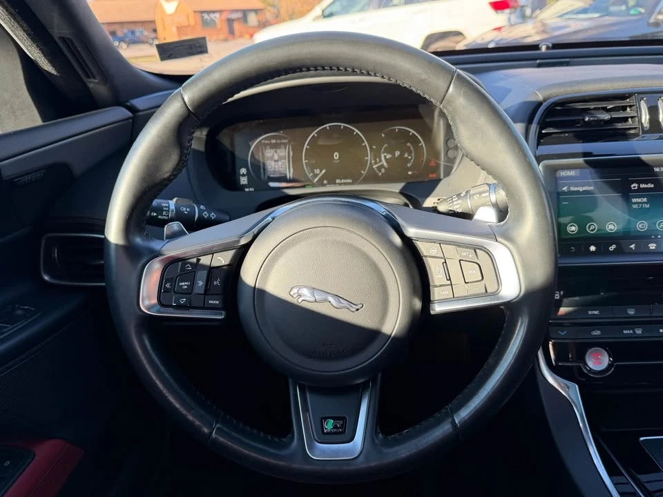 2018 Jaguar XE - Image 20 of 20