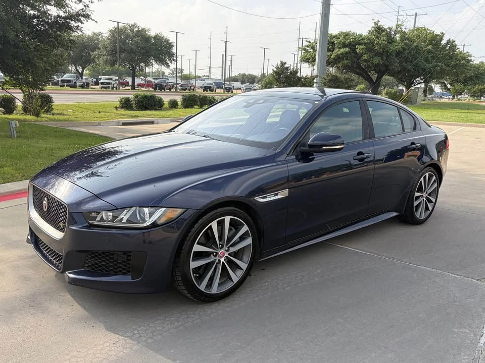 2018 Jaguar XE - Image 3 of 19