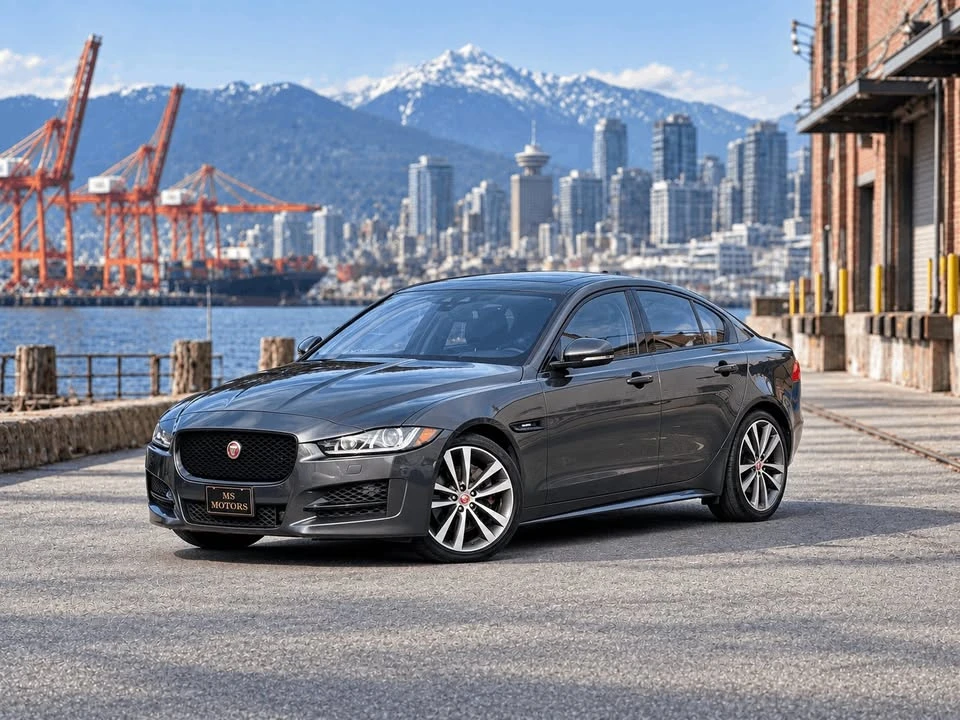 2018 Jaguar XE - Image 2 of 17