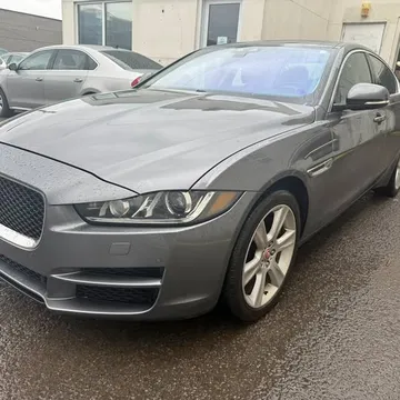 2018 Jaguar XE Prestige