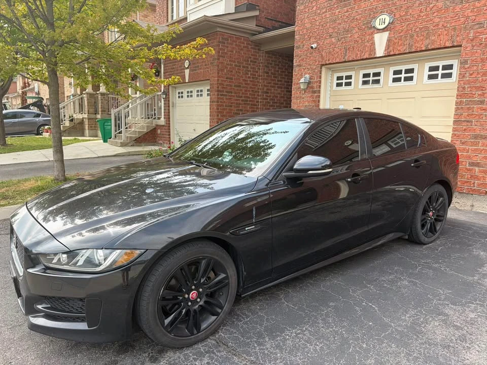 2018 Jaguar XE - Image 2 of 7