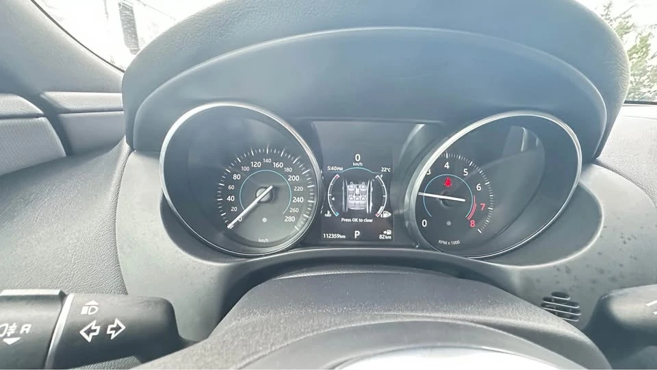 2018 Jaguar XE - Image 11 of 15