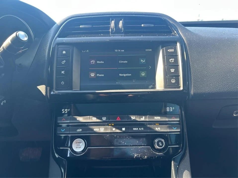 2018 Jaguar XE - Image 13 of 19