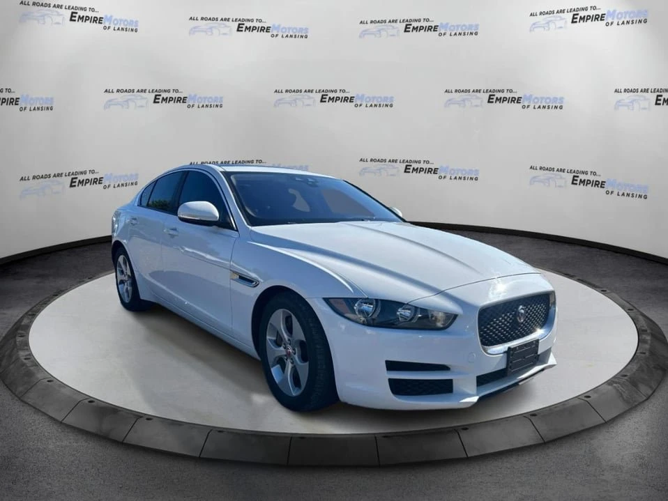 2018 Jaguar XE - Image 3 of 19