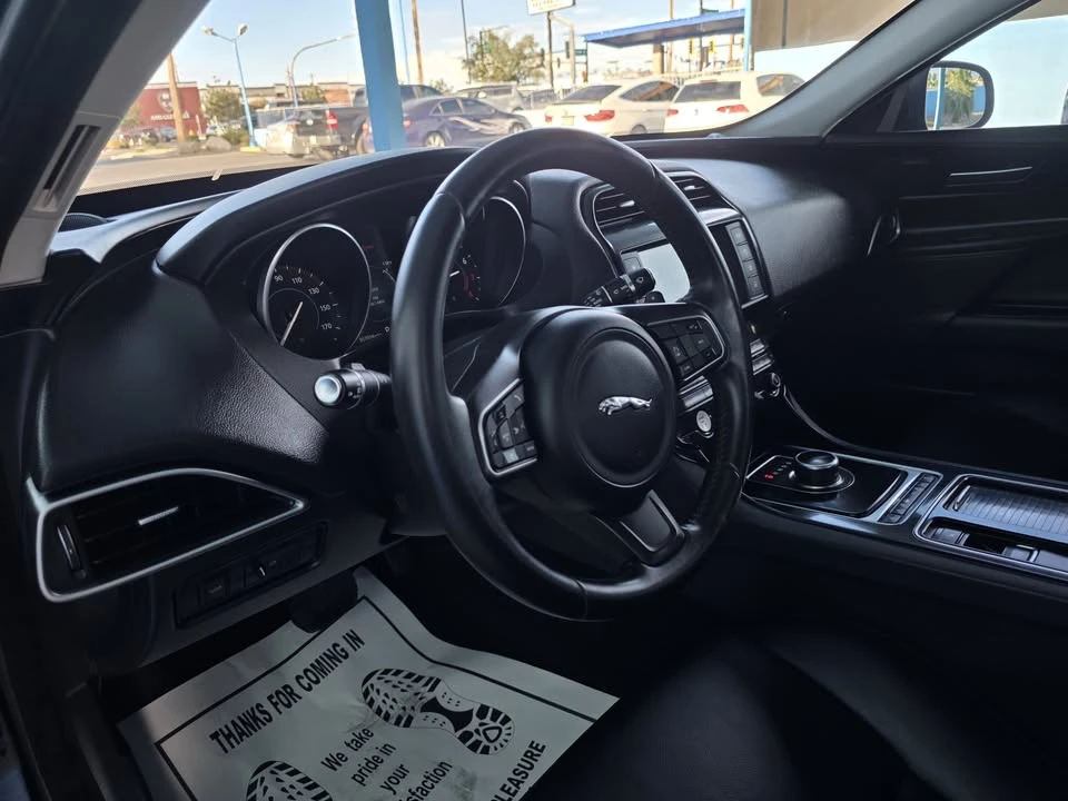 2018 Jaguar XE - Image 11 of 20