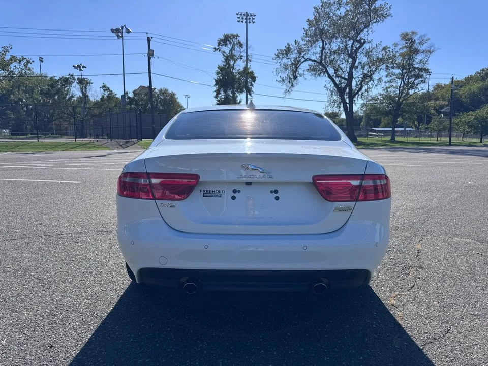 2018 Jaguar XE - Image 6 of 20