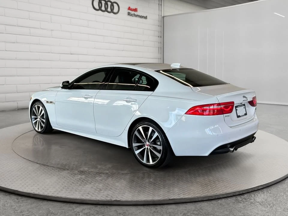 2018 Jaguar XE - Image 7 of 20