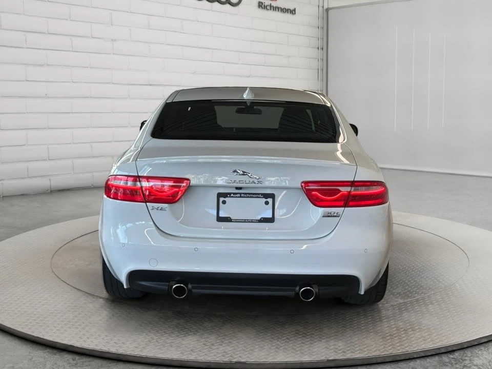 2018 Jaguar XE - Image 6 of 20